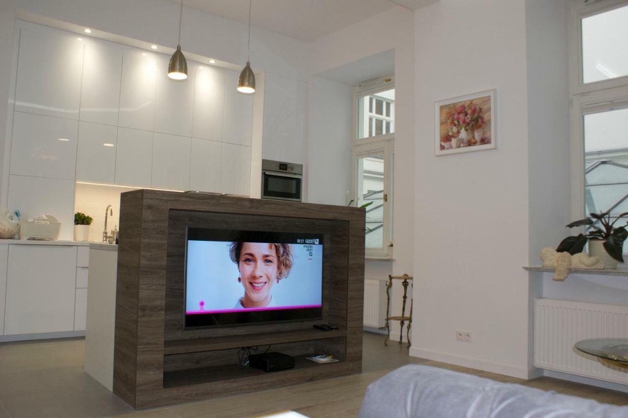 Lovely Apartment- Poznanska 16 Warschau Buitenkant foto